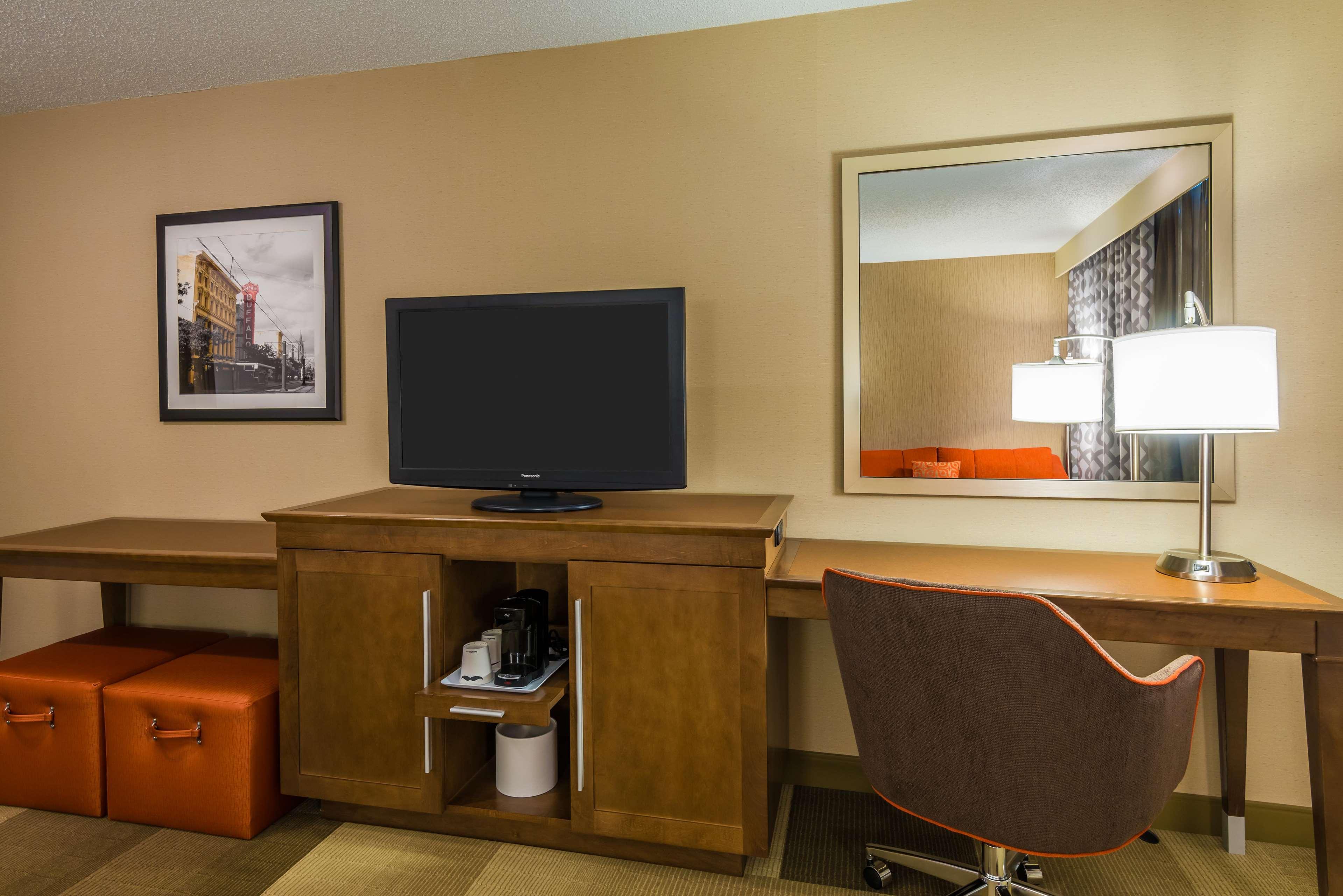 Hampton Inn Buffalo-Airport Galleria Mall Cheektowaga Buitenkant foto