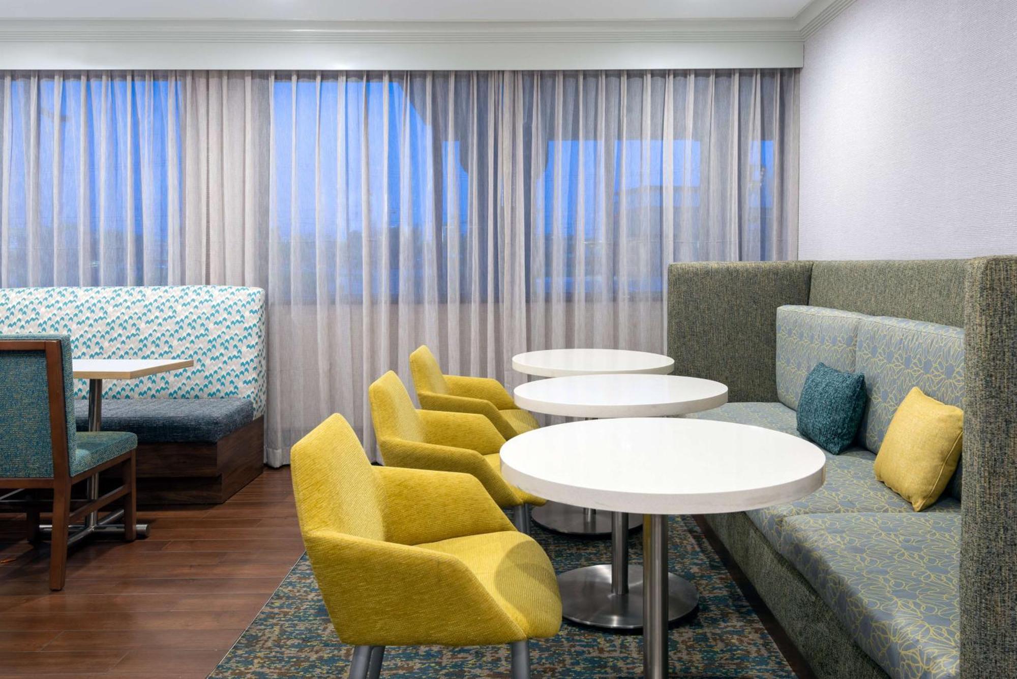 Hampton Inn Buffalo-Airport Galleria Mall Cheektowaga Buitenkant foto